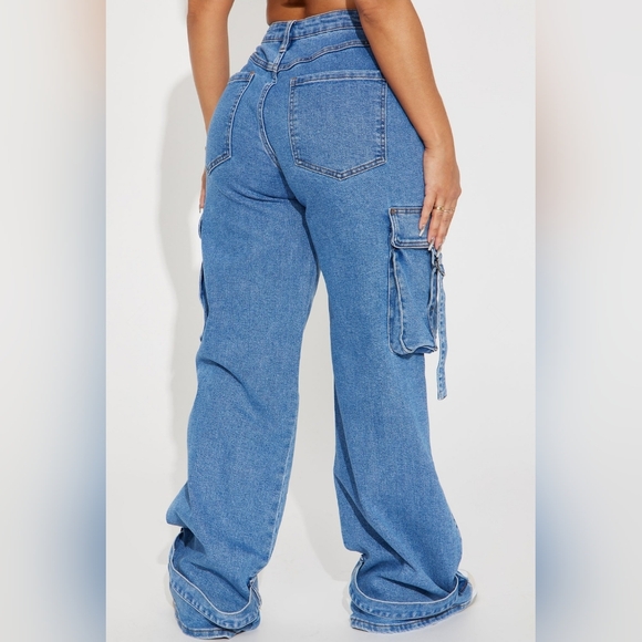 Fashion Nova Blue Cargo Jeans - Picture 2 of 3